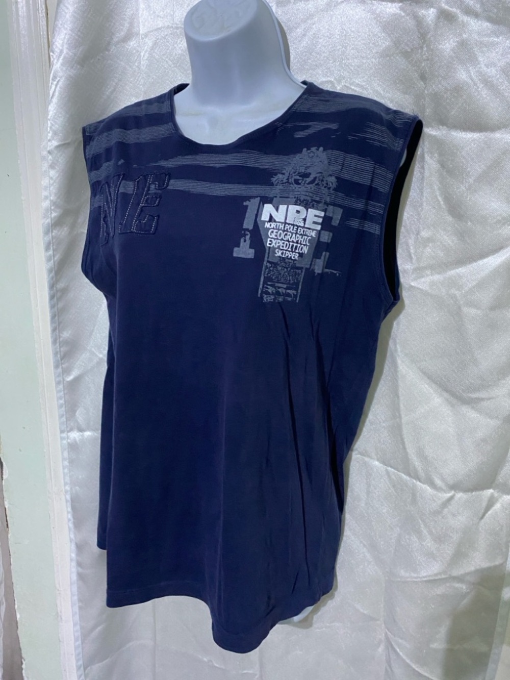 Sleeveless Navy Graphic Tank Top -